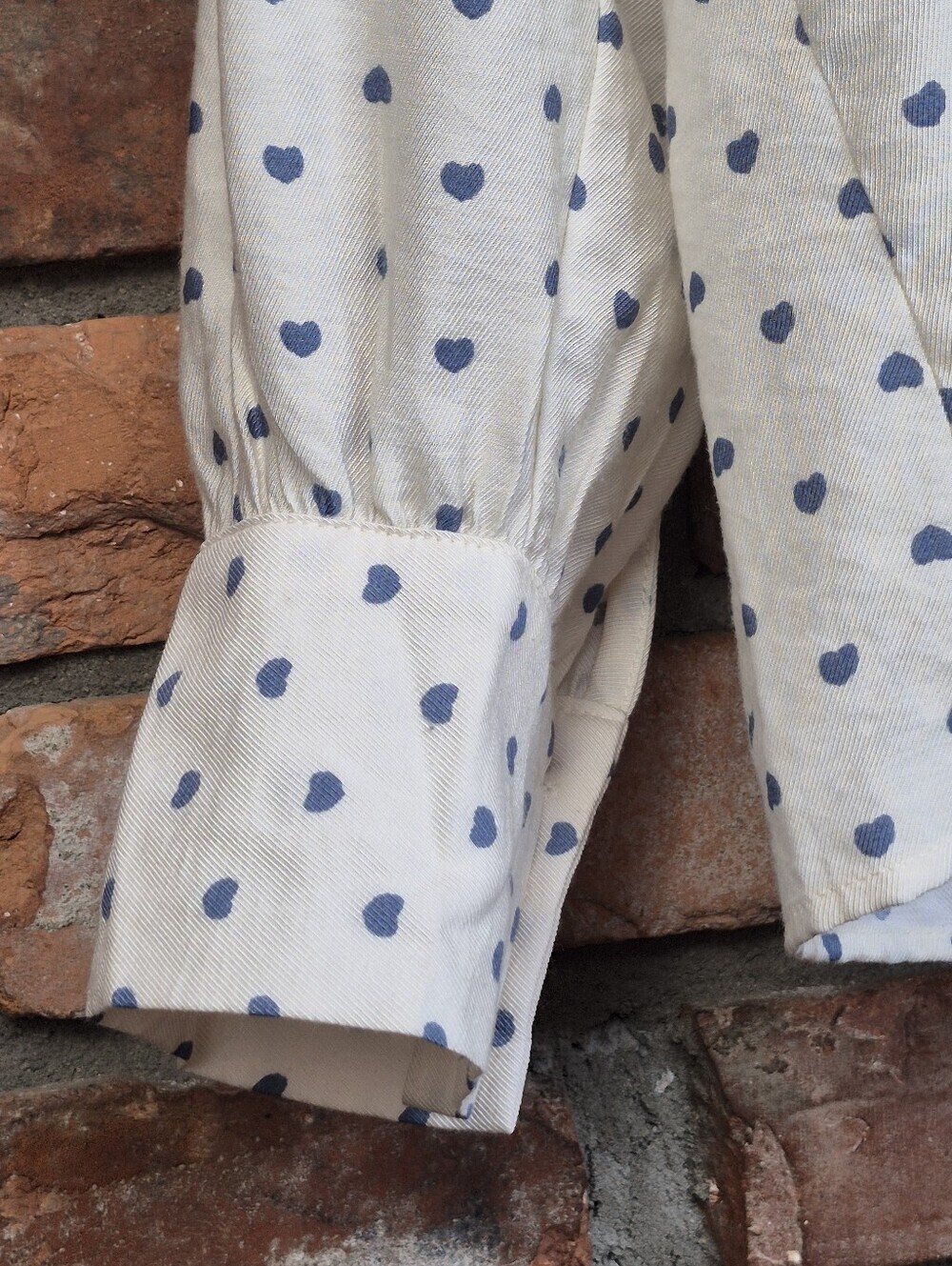 C By One Ivory Blue Heart Print Blouse 1X Romantic Boho Poet Sleeve Top - Picture 4 of 9